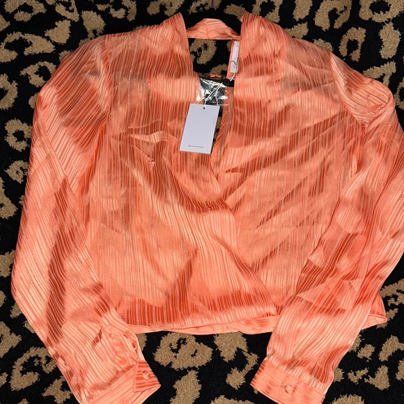 NWT Lovers + Friends Orange Kenzie Top Sz. XS - Picture 4 of 7